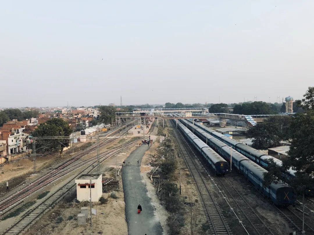 外国人评论印度火车,印度人吐槽印度火车