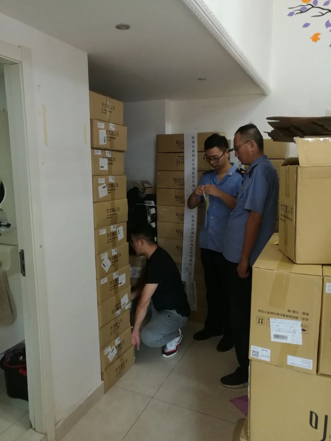 购买正品化妆品应注意什么,买进口化妆品注意什么