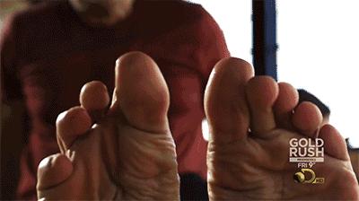 去除脚臭脚气脚出汗小妙招,光脚走路有效去脚臭