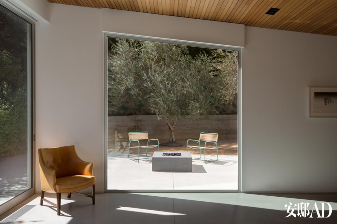 硬汉杰森斯坦森男扮女装,硬汉系列杰森斯坦森保卫家园