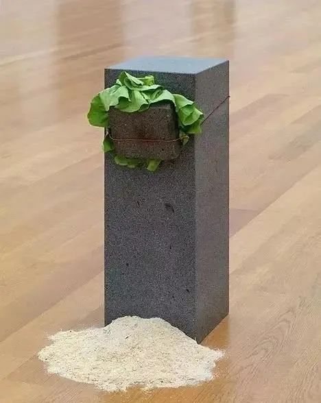 “贫穷艺术”创始人切兰特因新冠去世，这个并不贫穷的艺术运动为何伟大？