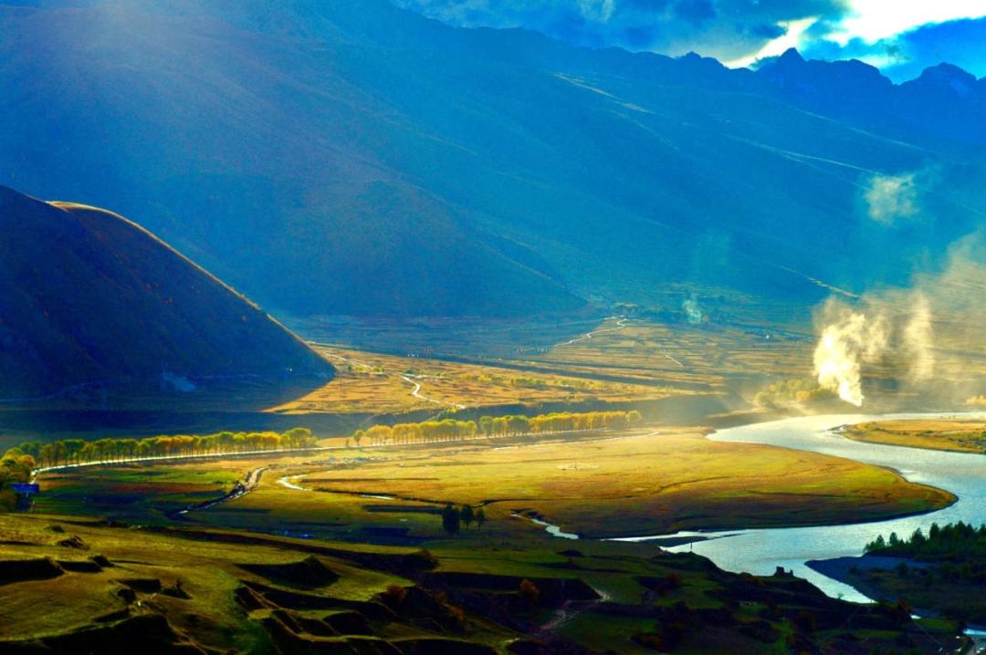 甘孜有个非常神秘的地方,甘孜州神秘的藏地文化