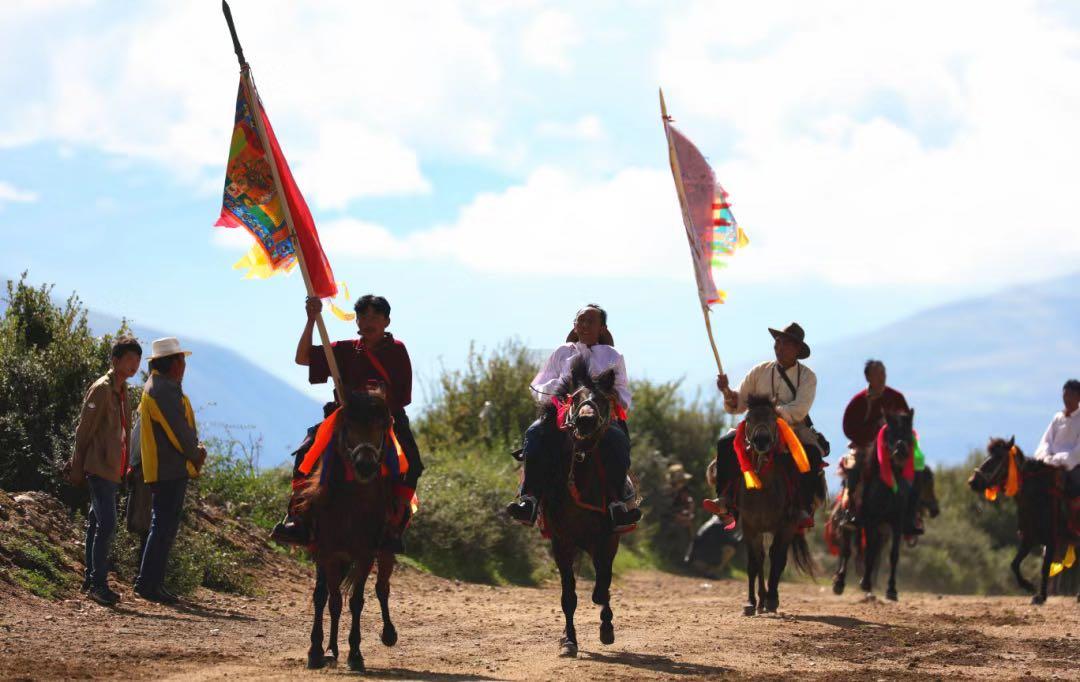 甘孜有个非常神秘的地方,甘孜州神秘的藏地文化
