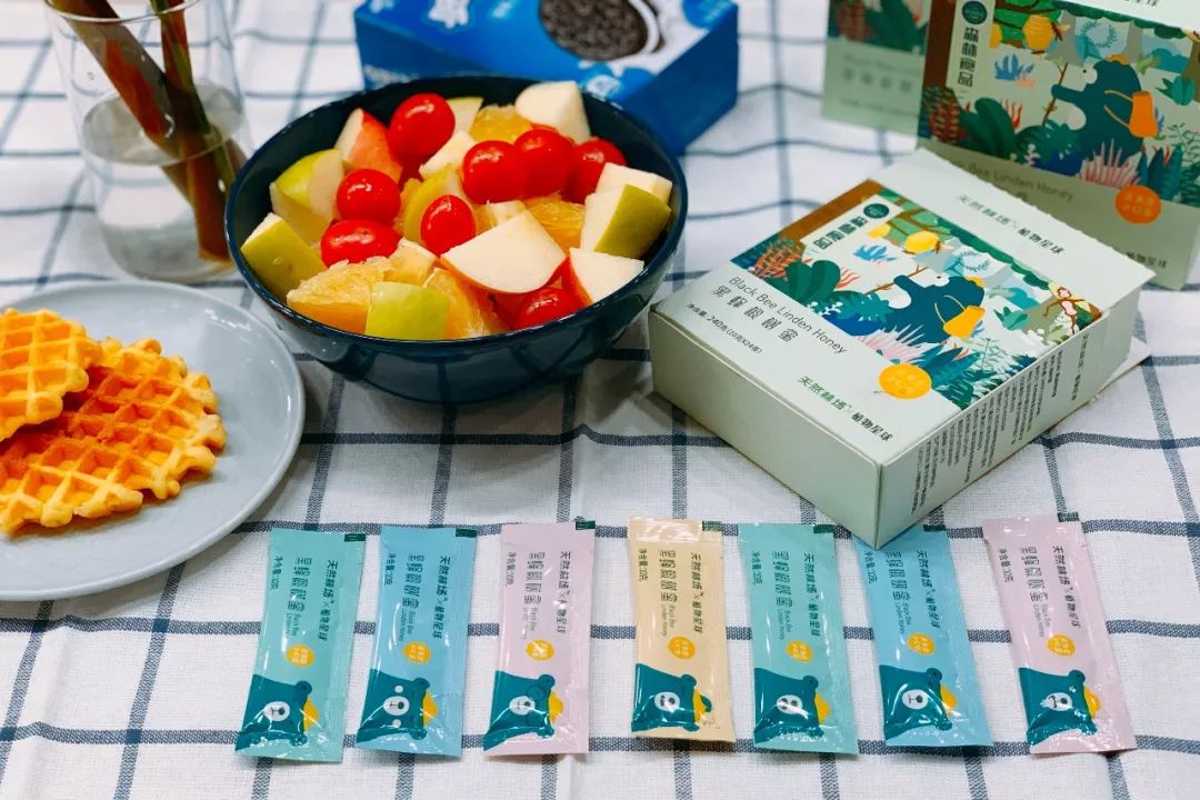 香到舔杯，状似奶油的椴树雪蜜条，是我吃过最好的蜂蜜