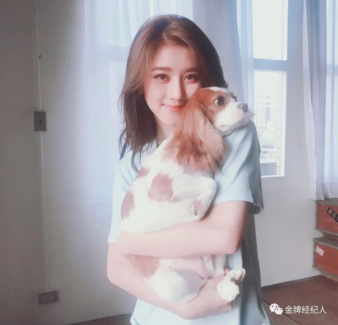 李凯馨高颜值有才华,李凯馨惊艳美照