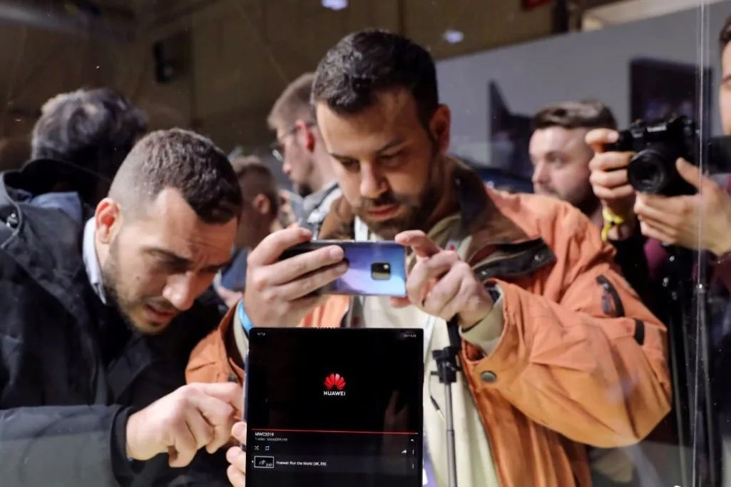 老外崩溃翻译中文,老外崩溃的语言