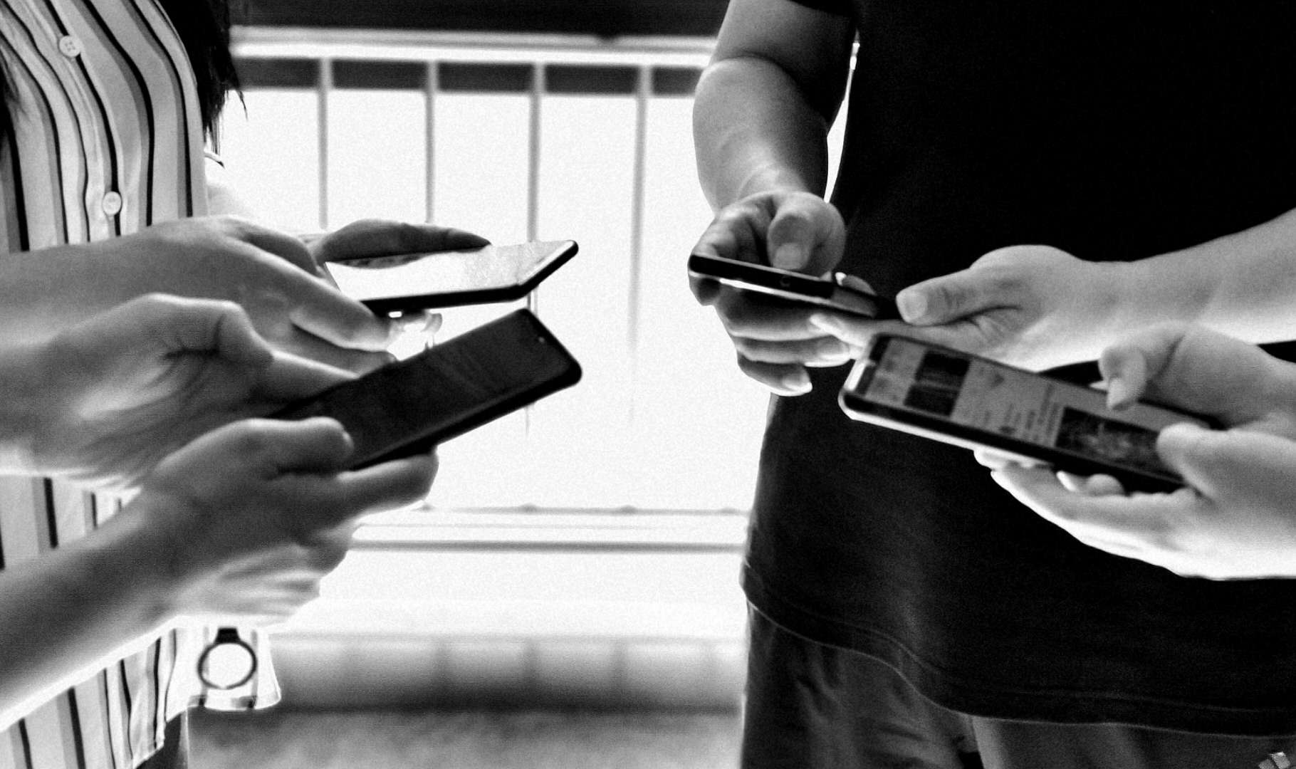 奇葩雷人操作引流量整治乱象需加强网络监管