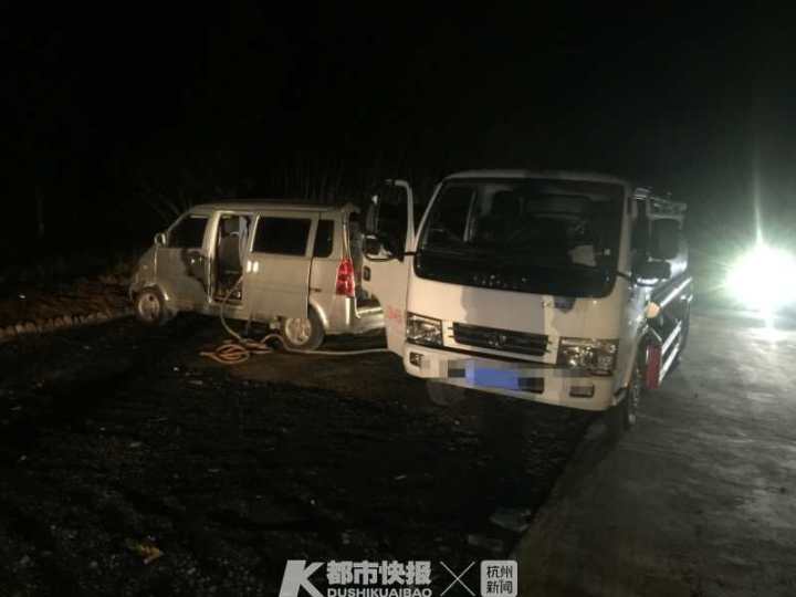 靠摆地摊赚钱的人,摆地摊三种人最赚钱