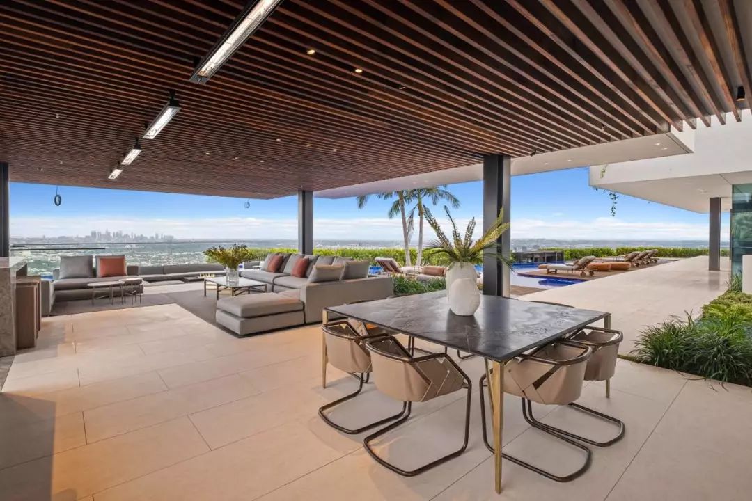 给大家介绍一下3000万的豪宅,价值10亿这样的豪宅你见过吗