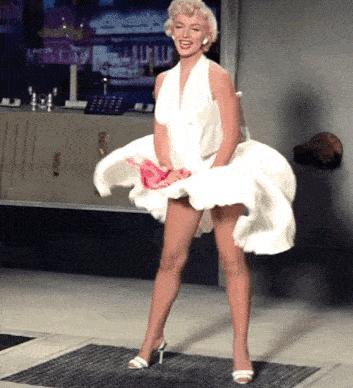 梦露睡衣香奈儿,玛丽莲梦露喜欢香奈儿5号