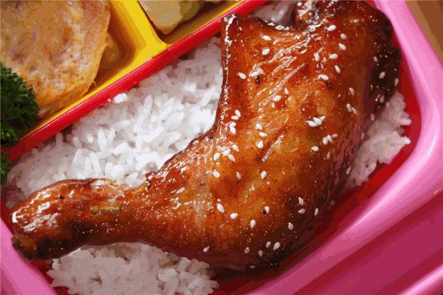 午餐吃什么牛排好吃又简单,晚餐吃什么牛排比较好吃