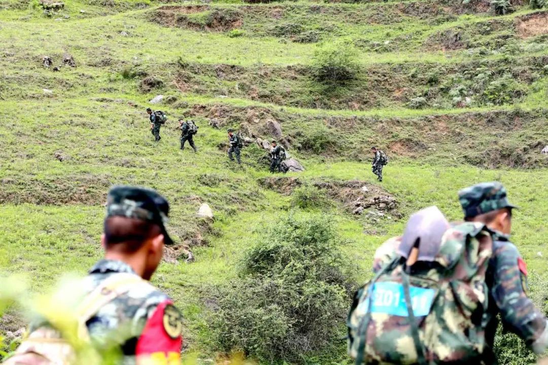 特战队员极限训练仅用7分成功,特战队员极限训练仅用7分逃生