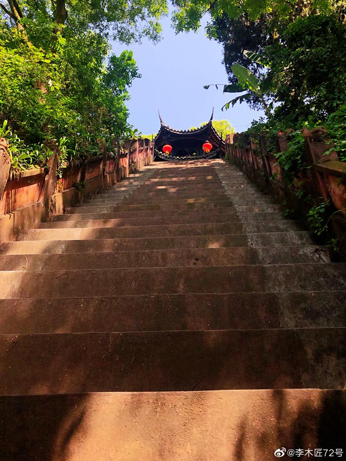 火了火了！成都又新添一个区，地铁10号线直达！夏日纳凉、吃河鲜…3日郊游路线，安排→