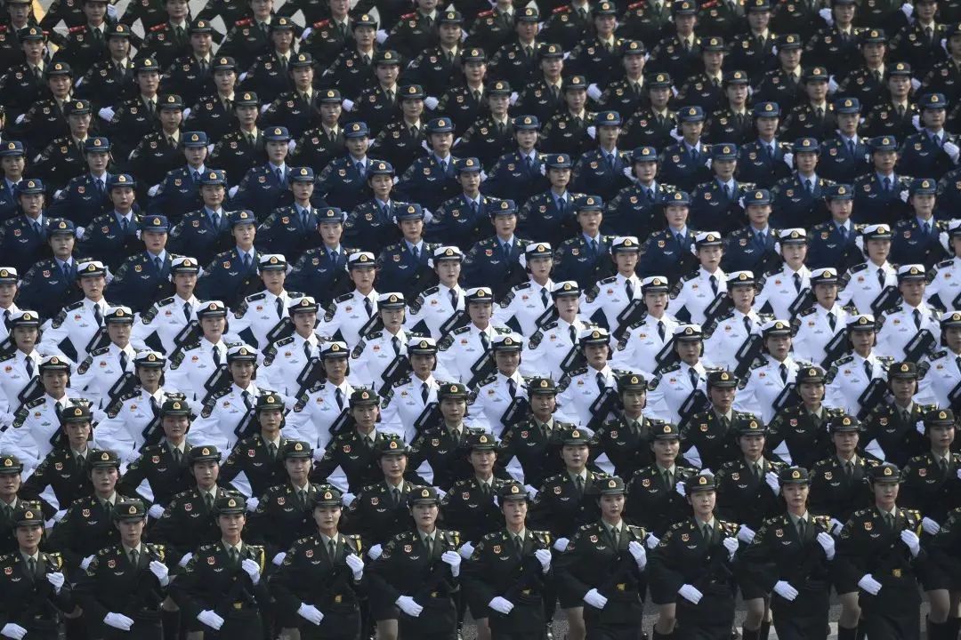 女兵网上报名参军怎样报名,想当女兵