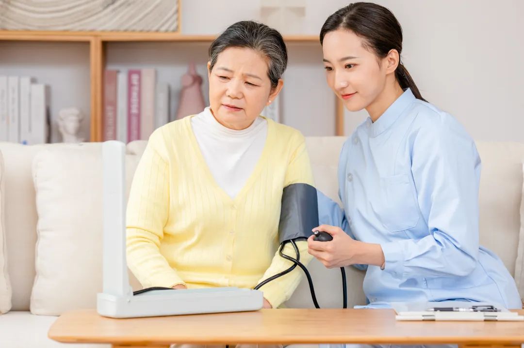 夏天血压测多少正常,量血压穿棉袄量准吗是高还是低