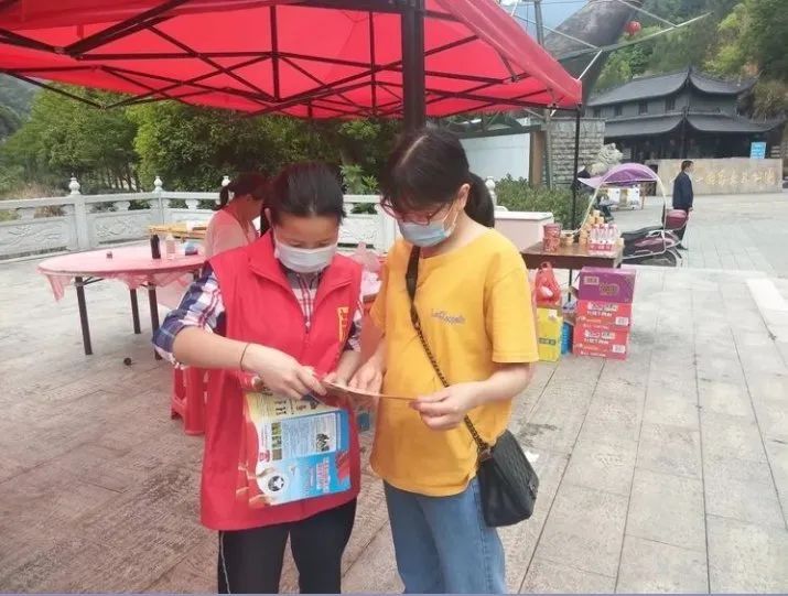 法制日报三条推送,法制日报头版头条海口