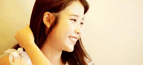 显白发色黄皮夏天,夏天适合染什么发色高级显白