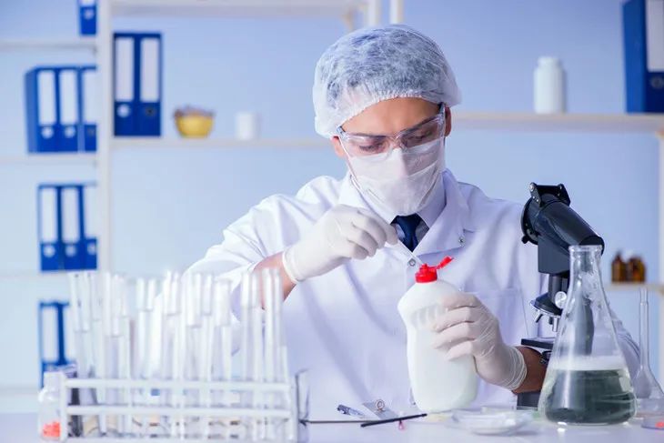 显白发色黄皮夏天,夏天适合染什么发色高级显白