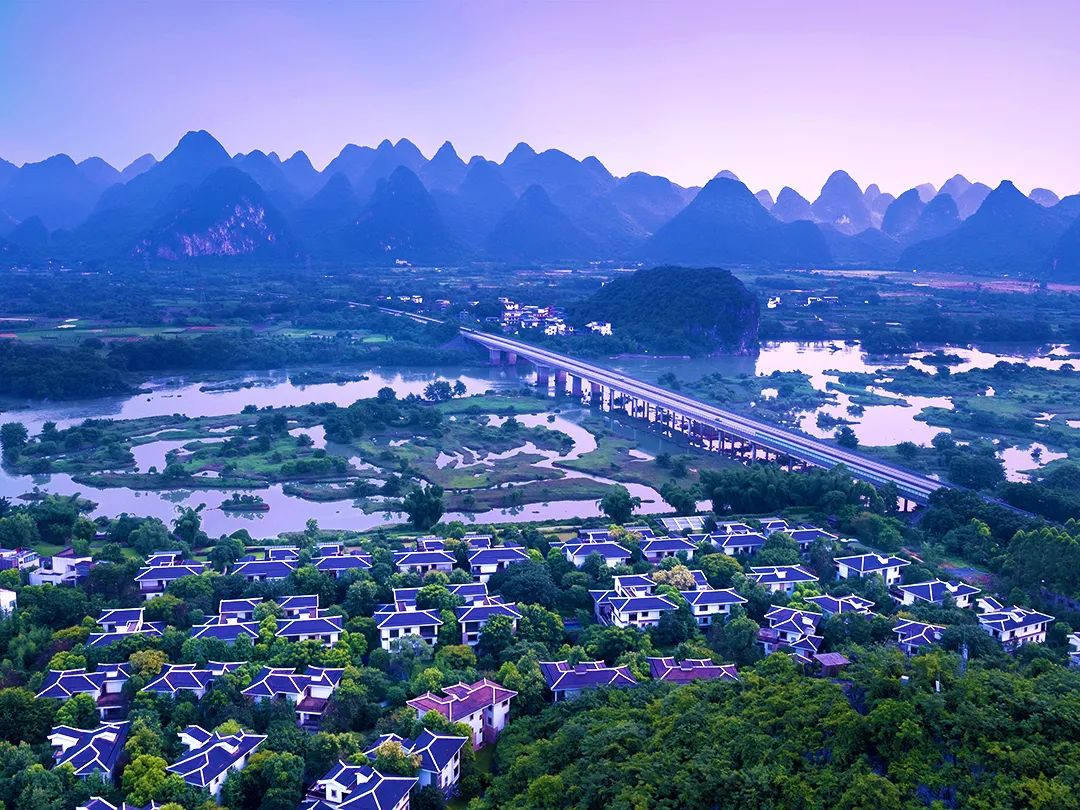 比买一送一还划算，全年不涨价！享山水画里329㎡双卧别墅，玩皮划艇漂流