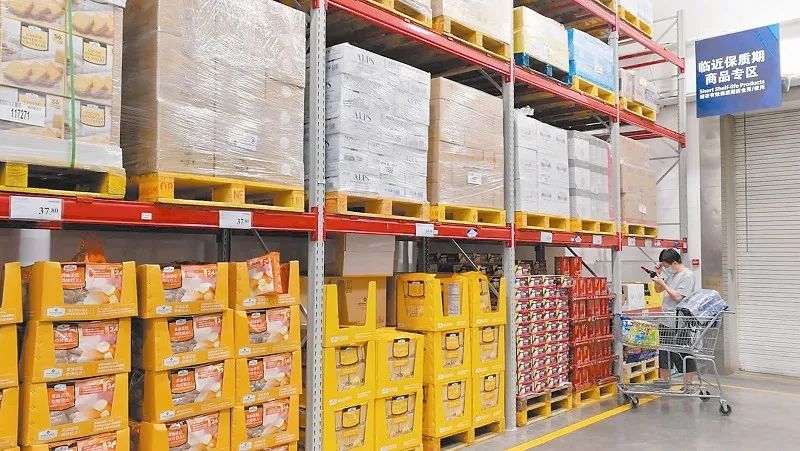 临期饮料十块一箱,临期饮料食品