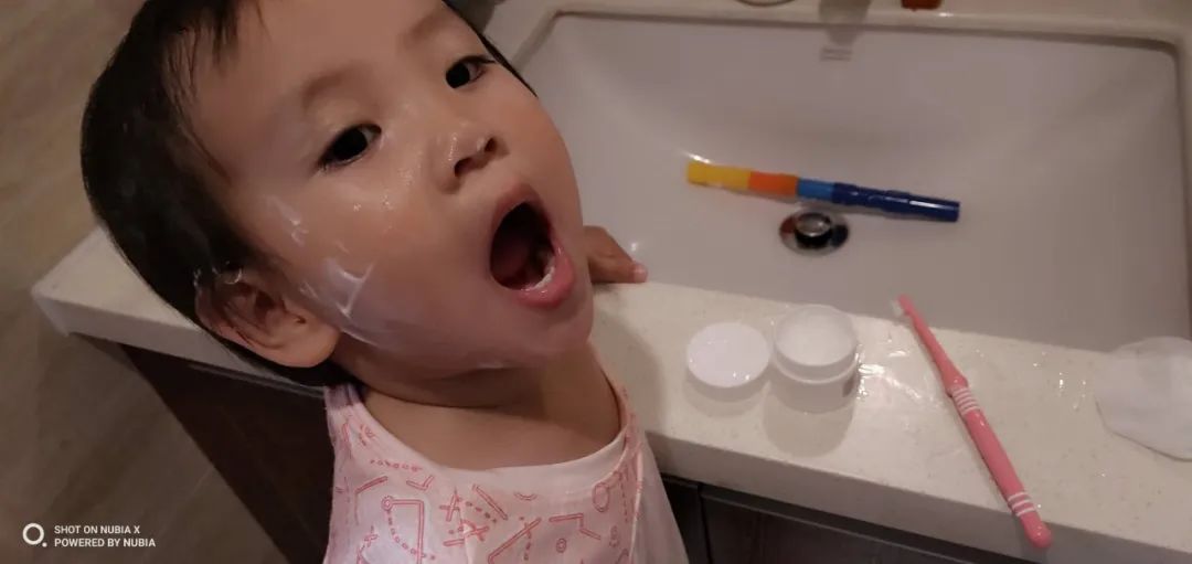 冬天宝宝脸干燥可以涂什么护肤品,儿童护肤冬季防皲裂