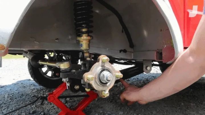 老外买世界上最便宜的车,老外购买世界上最便宜的车