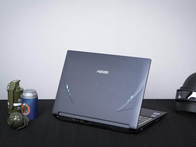 硬核机甲风,神舟战神z8-b4电竞版游戏测评