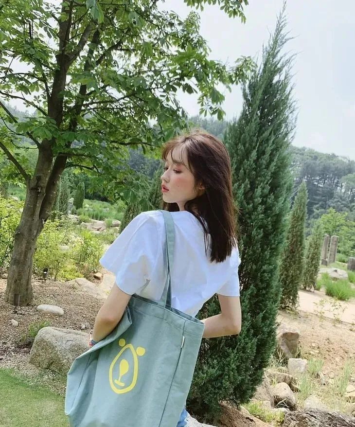 王漫妮同款包包帆布包搭配,王漫妮同款包拼接