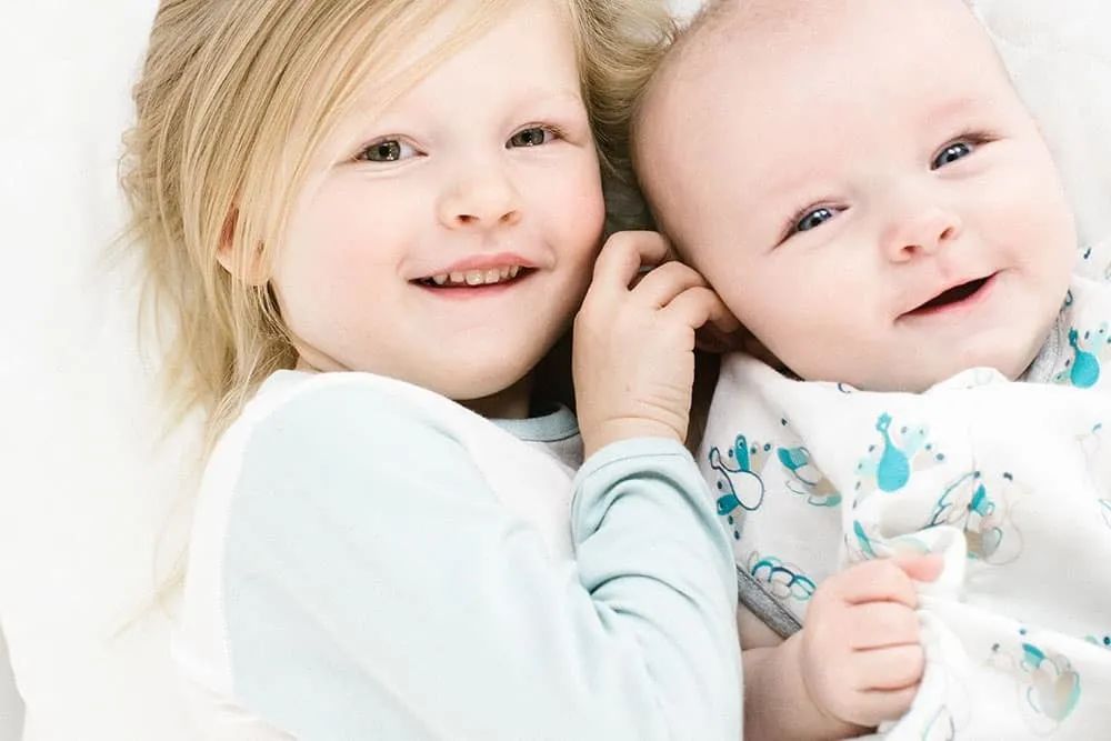 为什么小孩刚睡着的时候满头大汗,为什么小孩刚睡觉满头大汗