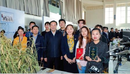 涓婃捣绔嬭揪瀛﹂櫌鍒涗笟,涓婃捣甯傞珮鏍″垱涓氭寚瀵肩珯椋庨噰