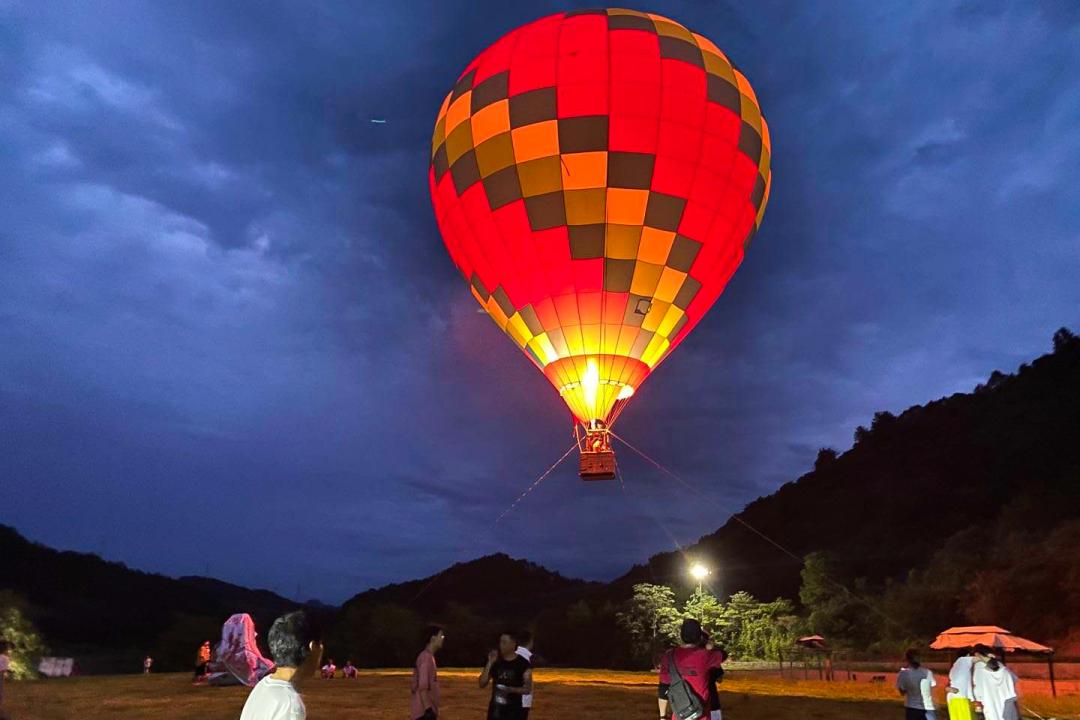 义乌热气球动力伞,北山热气球滑翔伞营地