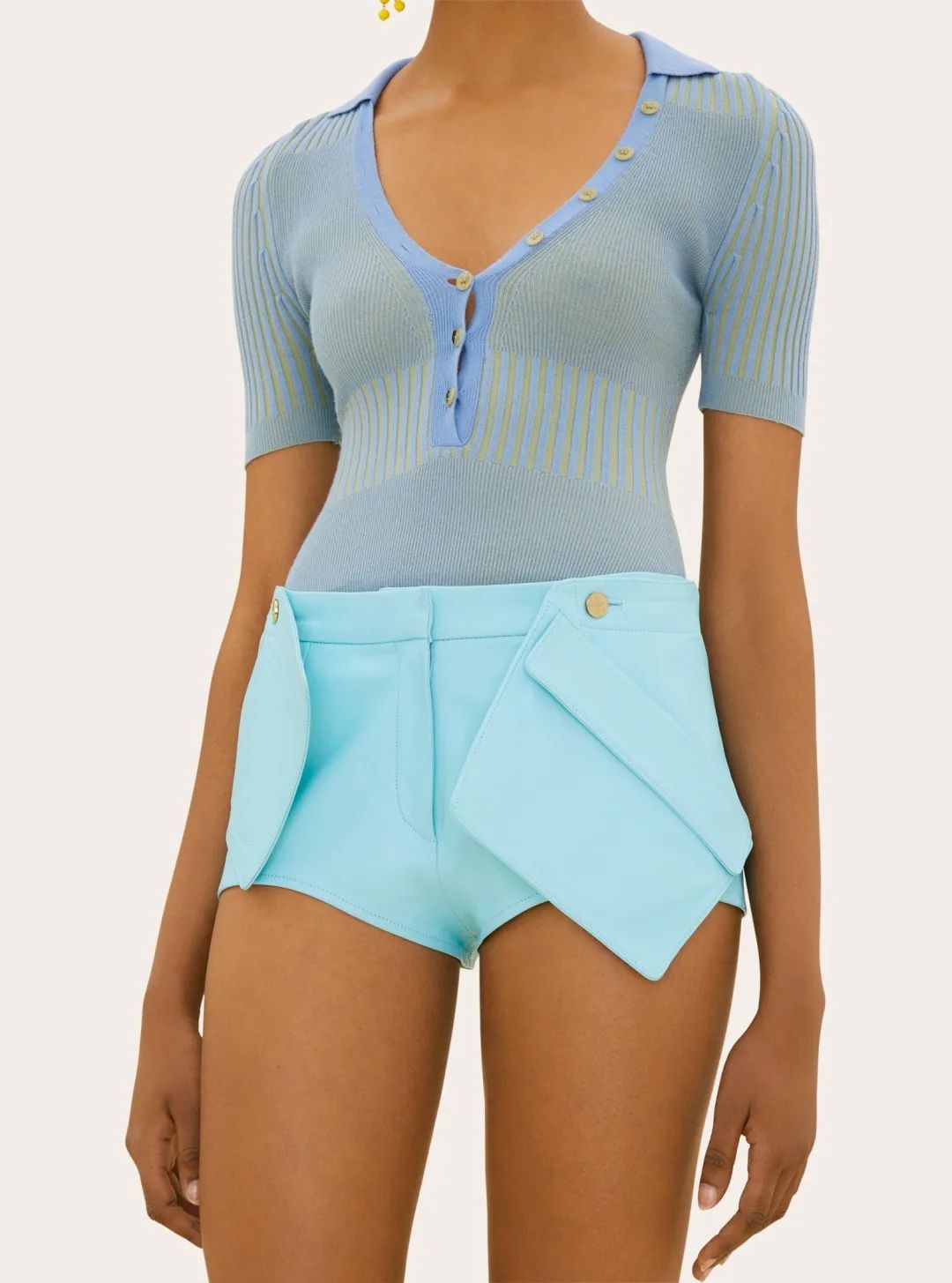 夏天可以穿针织吗,谁说夏季不能穿套装