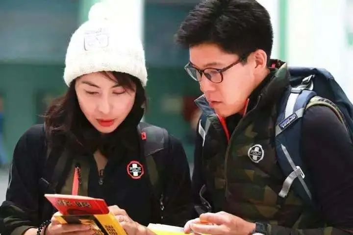 奚梦瑶自曝生活迁就何猷君,奚梦瑶哪一年跟何猷君在一起