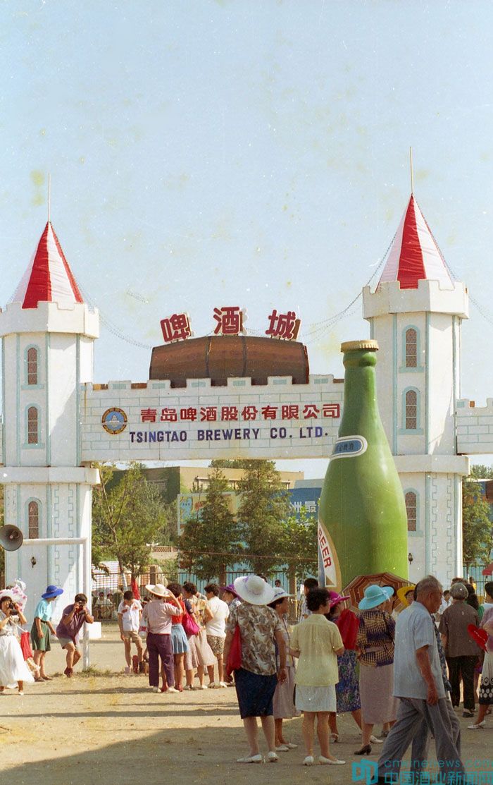 一酒一店一世界,一酒一座城歌词素材