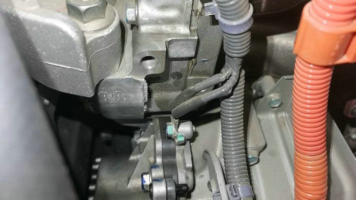 开了一年半的混动卡罗拉,开了一年半的20年a6