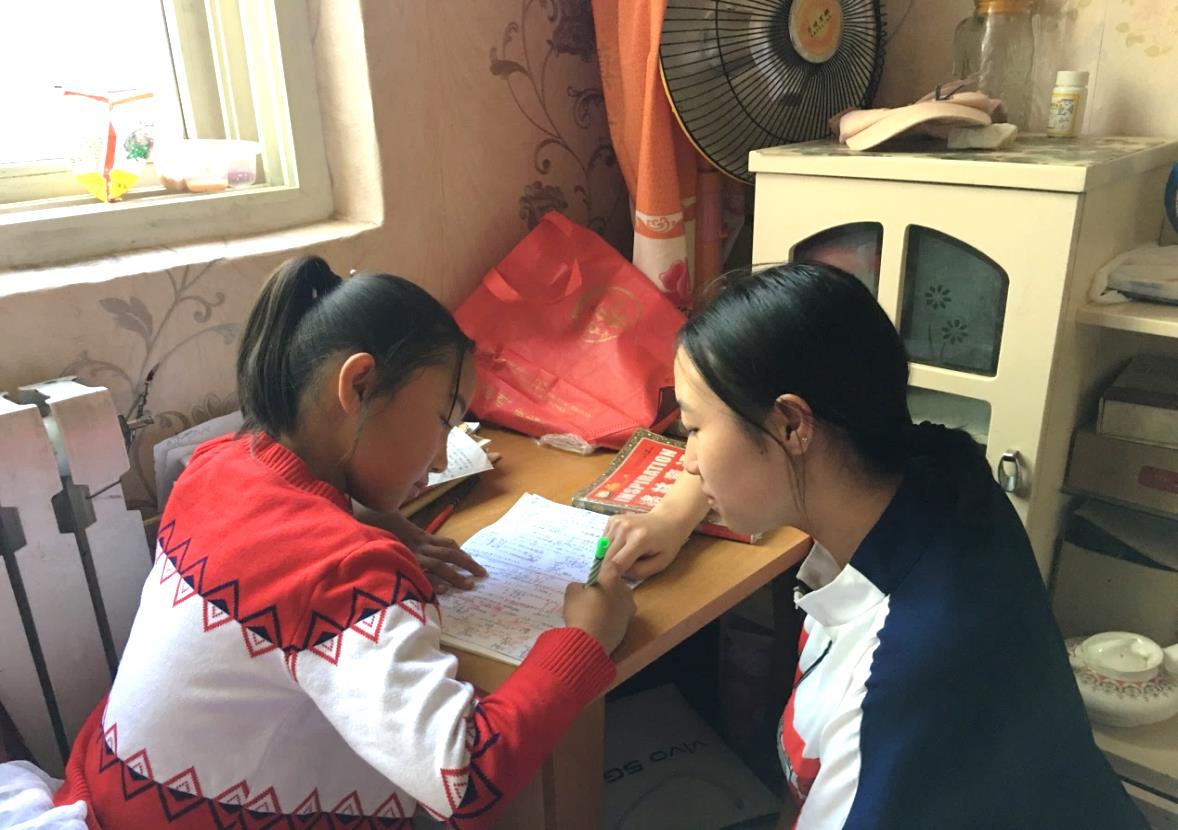 三下乡关爱留守儿童视频,乡村振兴万名学子下乡实践活动