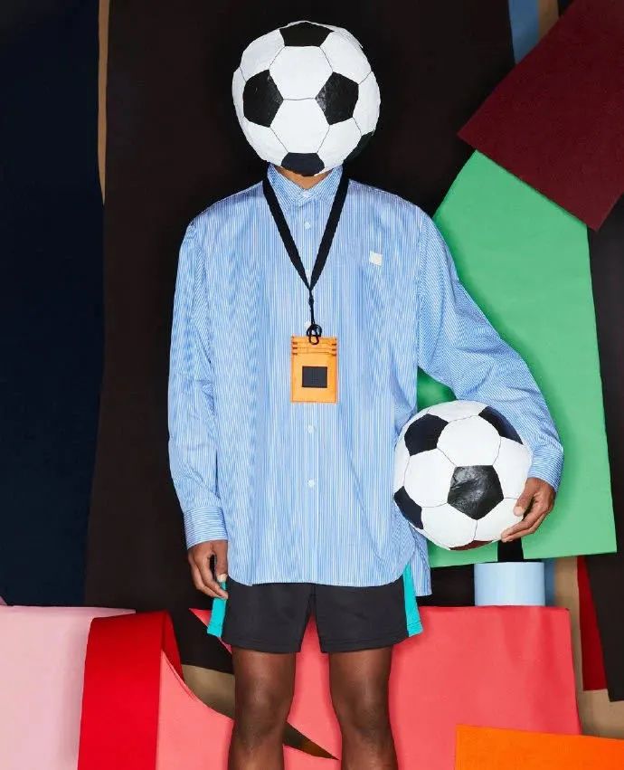 人人在线、万物互联的今天，我们为什么还要去逛买手店