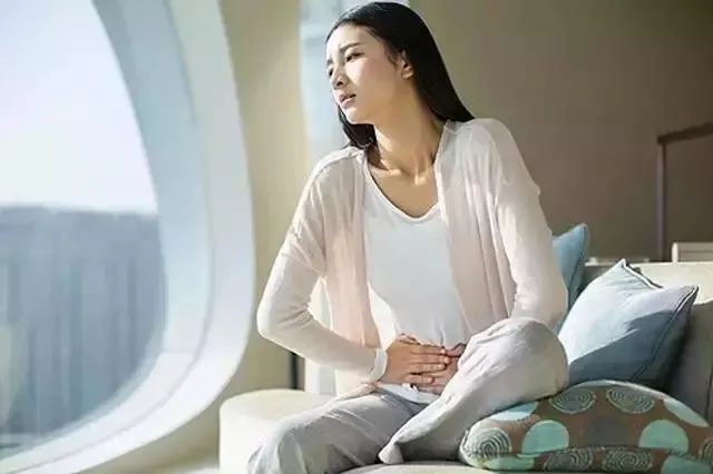 洗衣时加白醋好不好,洗衣时加白醋去静电吗