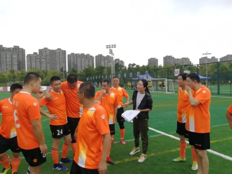 红双喜宝山业余足球赛,上海业余足球比赛最新