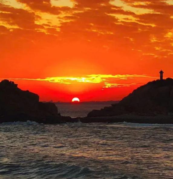 庆祝抗战胜利的自创诗词,抗战胜利76周年的古诗