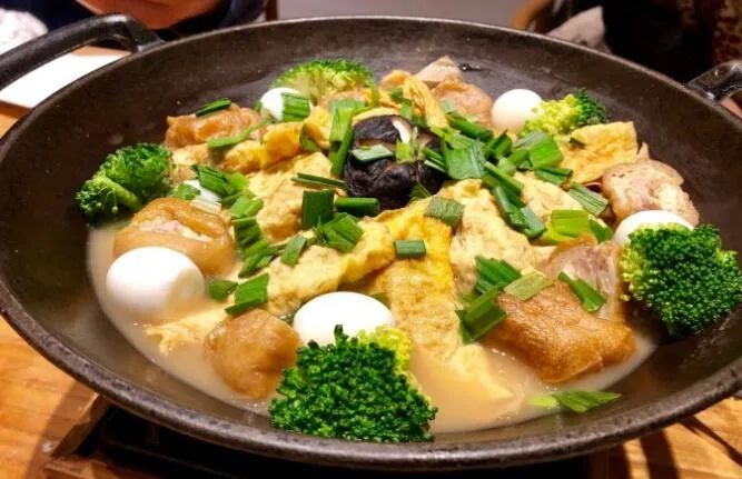 聚餐适合的菜品,小聚招牌炒鸡