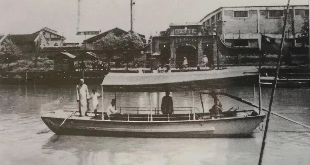 黄浦江变宽,黄浦江上过江通道