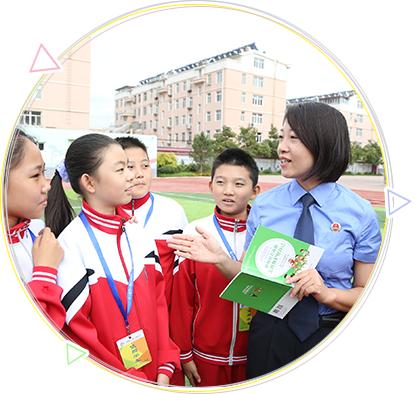 青葱岁月感恩有你写一段话,青葱岁月感谢有你作文