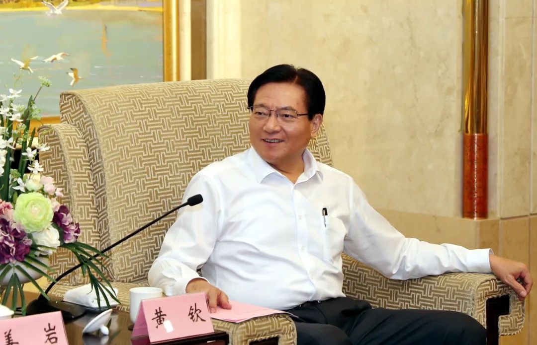 上海期货交易所理事长姜岩,上海期货考察