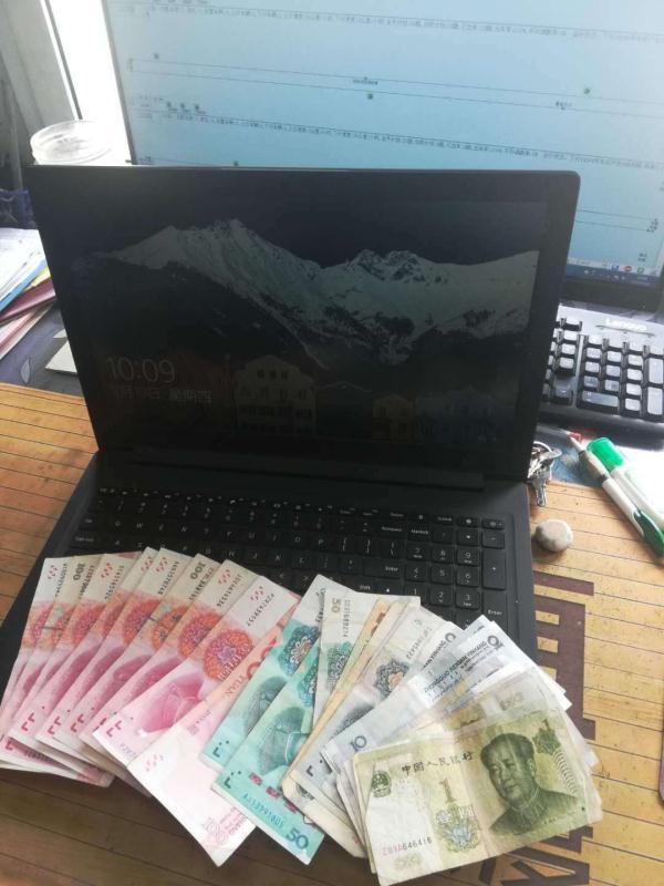 哥哥的生活费和家里全部房间的钥匙丢了这个女士一个操作找回