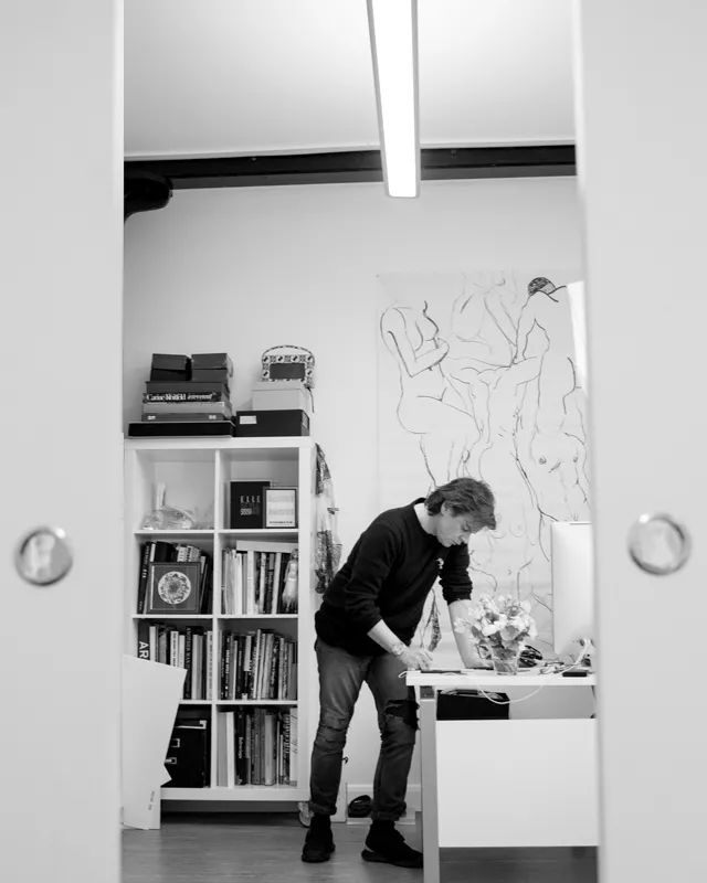 人物|他是天赋异禀的完美主义者,大胆创造自己的时尚王国