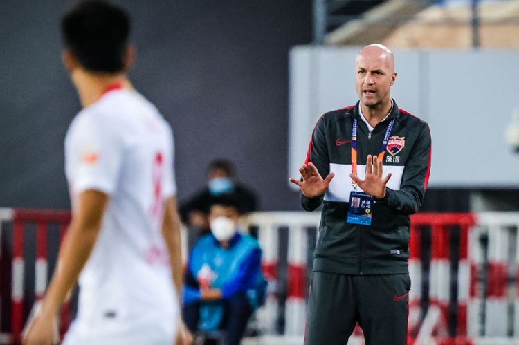 深圳佳兆业足球精彩比赛,深圳佳兆业马里一脚吊射进球