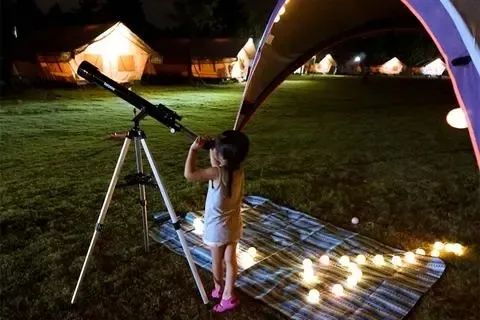 越夜越嗨丨顶级夜跑景区，给你成本最低的人鱼线！