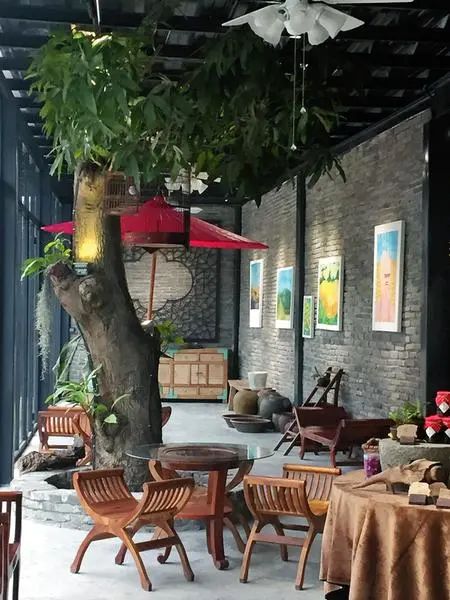 南宁三天两晚民宿最便宜,南宁邕江边有栋白色民宿