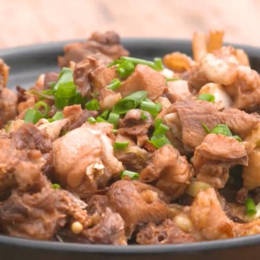 深山散养鸡哪里好吃,杂粮芦花鸡